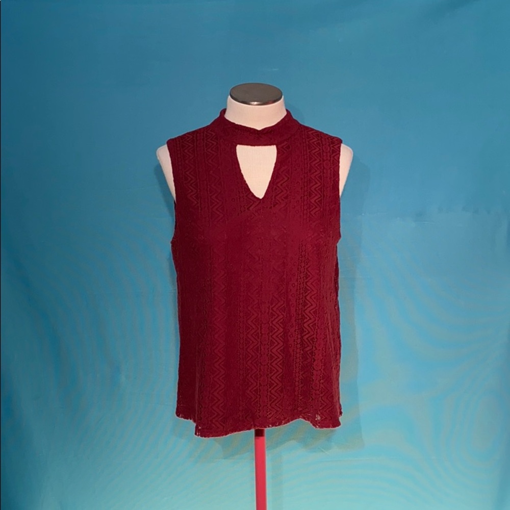 Monteau lace top